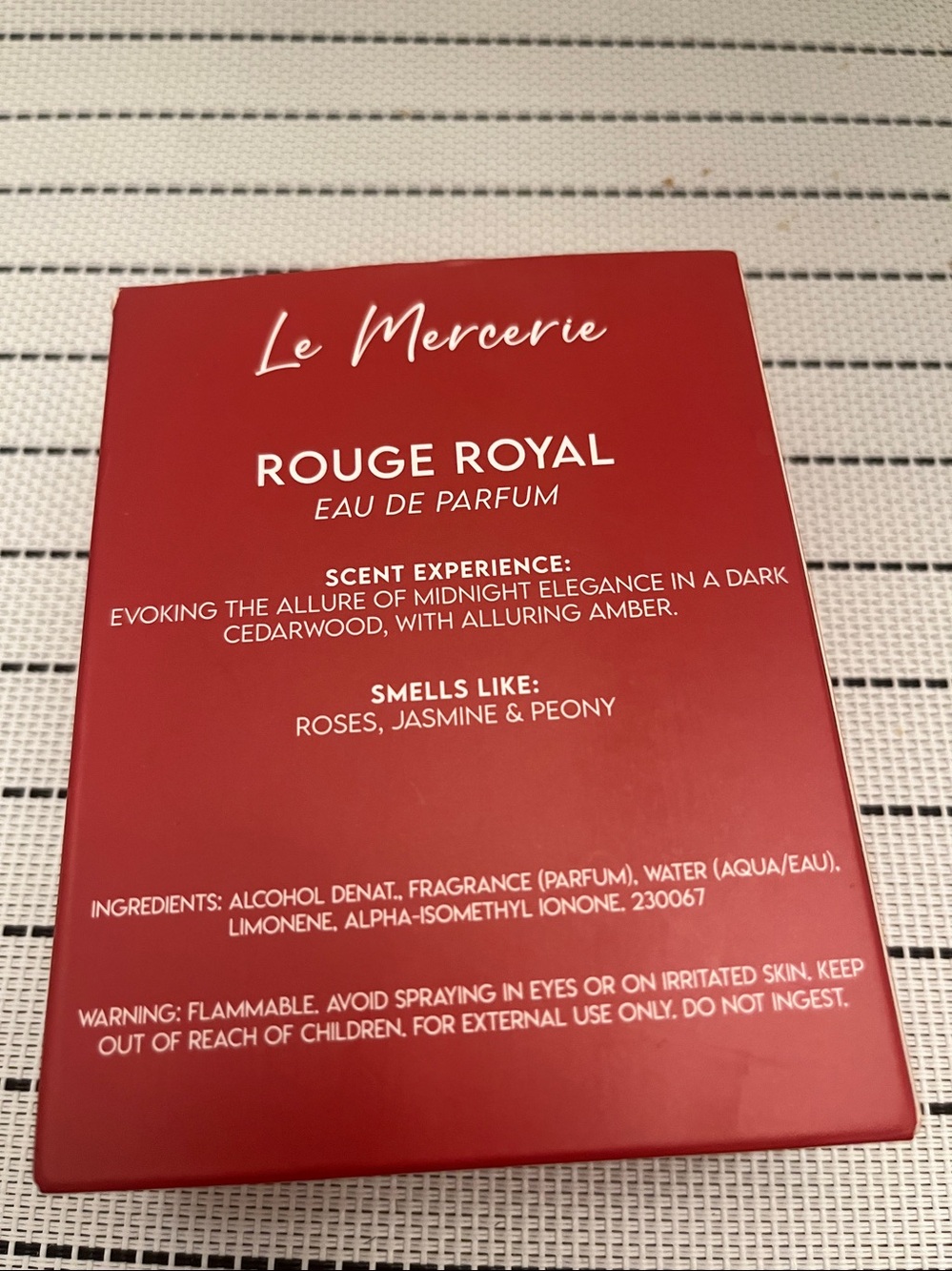 Le Mercerie Rouge Royal Eau de Parfum - Red & Gold Packaging - Picture 2 of 2